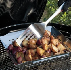 Deluxe Grilling Basket - Large