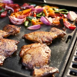 Genesis® E-430 Gas Grill Stealth® Edition (Natural Gas)