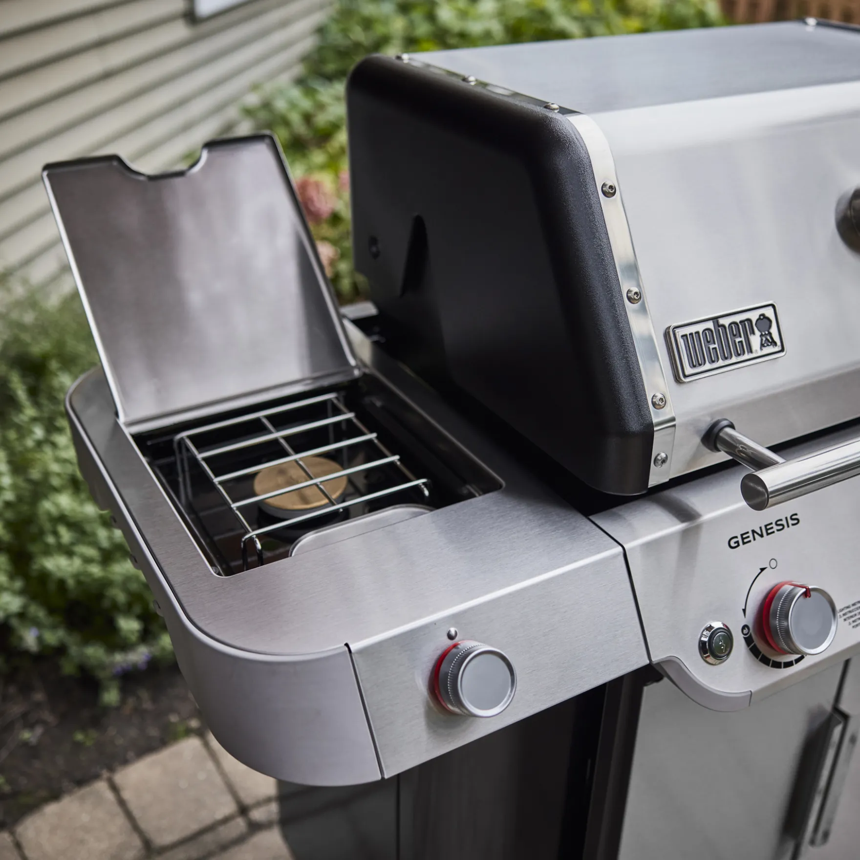 Genesis S-335 Gas Grill (Natural Gas)