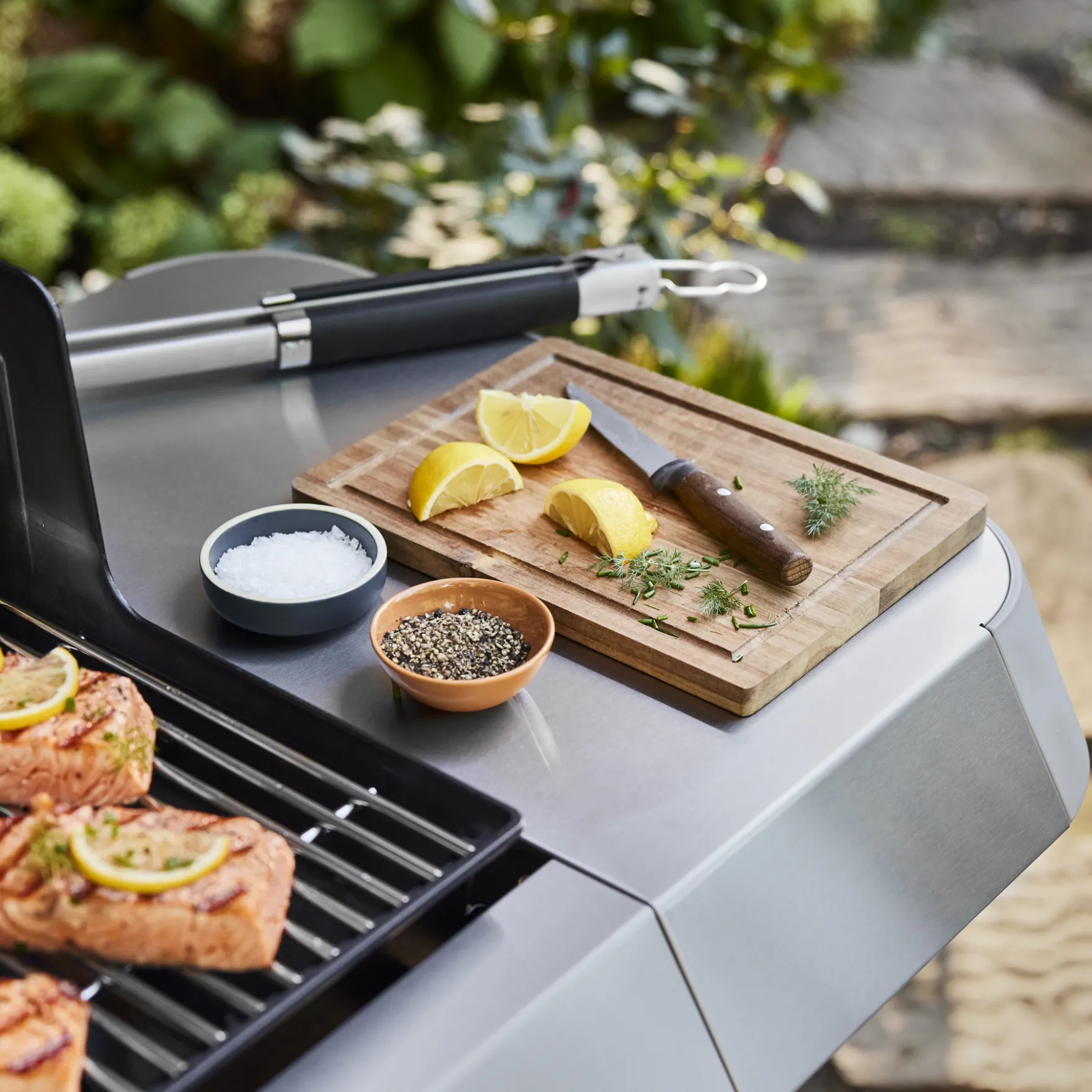 Genesis S-335 Gas Grill (Natural Gas)