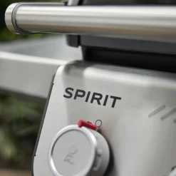 Spirit® E-210 Gas Grill (Liquid Propane)